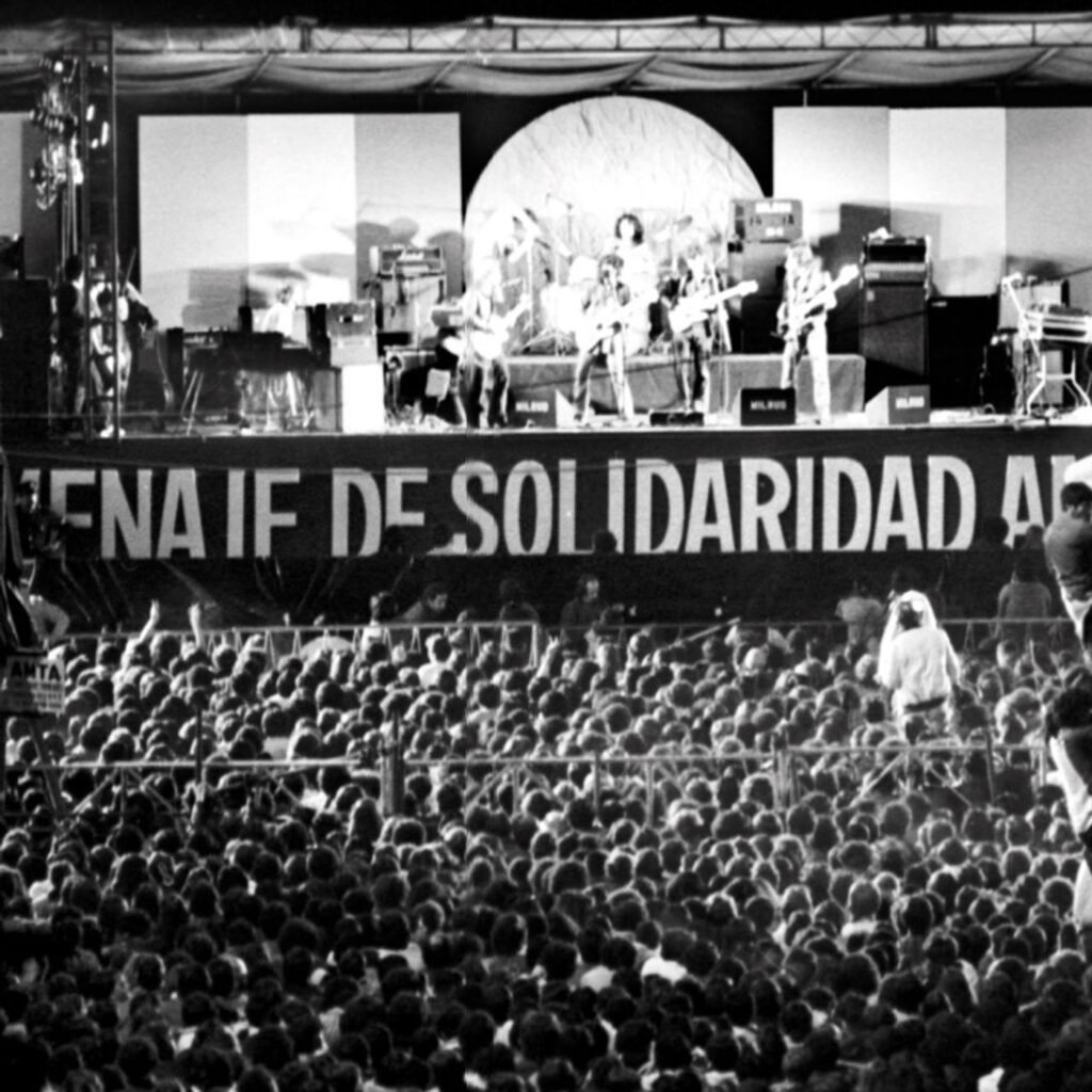 Portada de Backstage: el rock detrás de la escena