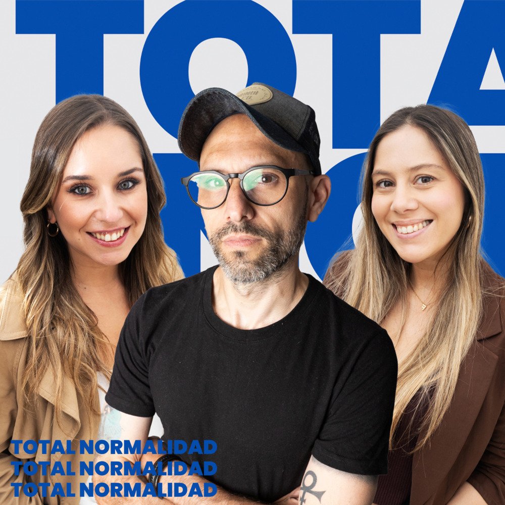 Portada de Total Normalidad